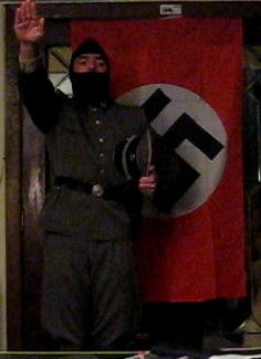 heil.jpg